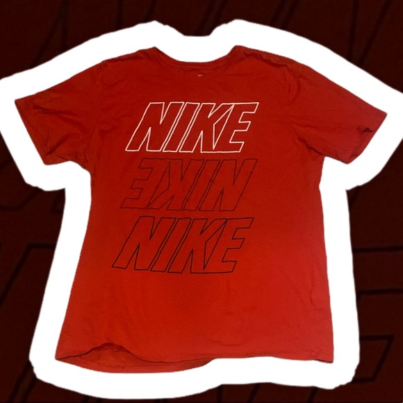 Nike Other - Nike Tee sz L